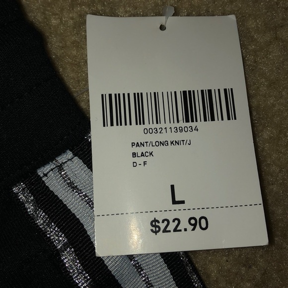 Forever 21 sweatpants/joggers - Picture 2 of 3